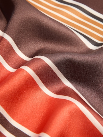 Friends Like These - Cachecóis em castanho