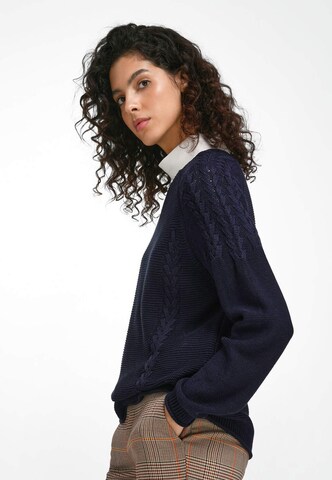 Peter Hahn Sweater in Blue