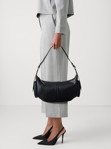 Coccinelle Shoulder Bag 'CAMPUS' in Black: front