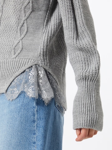 Pull-over Trendyol en gris