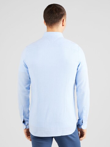 TOMMY HILFIGER Slim fit Koszula w kolorze niebieski