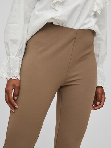 VILA Skinny Leggings 'Stinas' in Brown