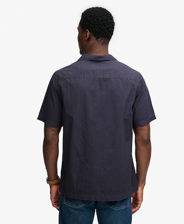 Fit confort Chemise 'Cabana' Superdry & Co en bleu