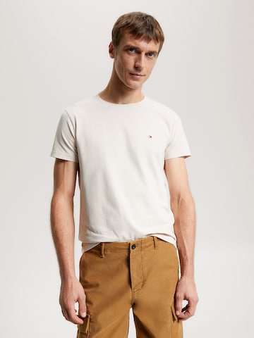 Coupe slim T-Shirt TOMMY HILFIGER en beige : devant