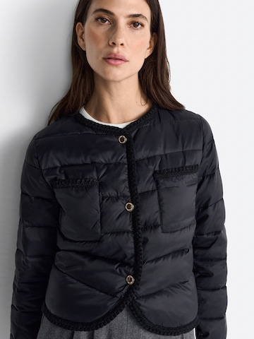 Rich & Royal Jacke in Schwarz: Vorderseite