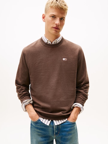 Tommy Jeans Mikina – hnědá: přední strana