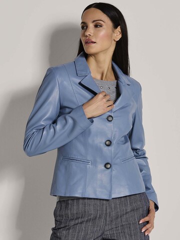 MADELEINE Tussenjas in Blauw: voorkant