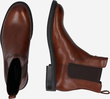 VAGABOND SHOEMAKERS Chelsea boots 'Amina' in Brown