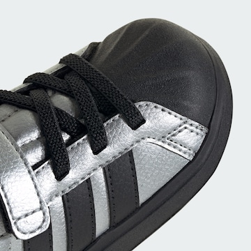 ADIDAS SPORTSWEAR Sneaker 'Streettalk' in Silber