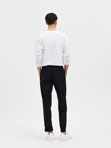 SELECTED HOMME Slim fit Pleated Pants 'Cyle' in Black