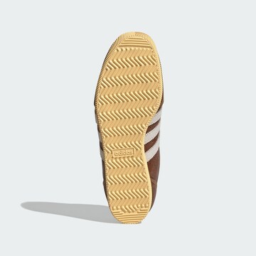 ADIDAS ORIGINALS - Sapatilhas baixas 'Japan' em castanho