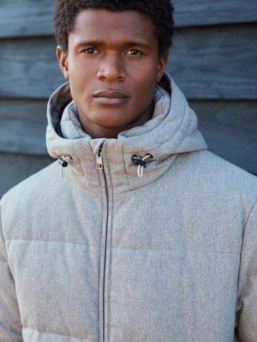 Next Mantel in Beige