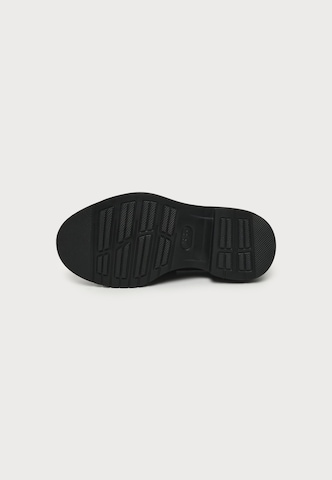 Chaussure basse 'Ginsby' HUGO en noir