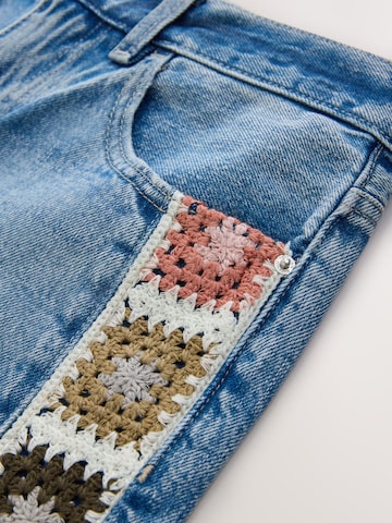 Next Regular Shorts in Blau