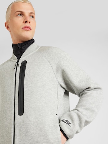 Giacca di felpa 'TCH FLC N98' di Nike Sportswear in grigio