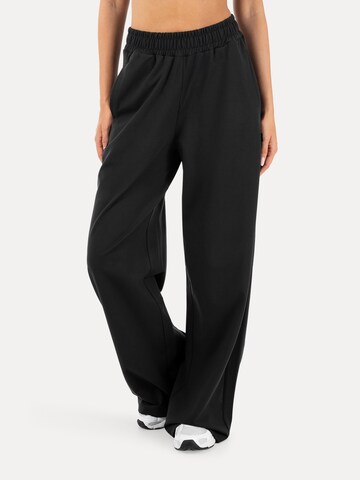 Smilodox Loosefit Jogginghose Jora in Schwarz