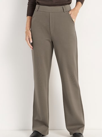 Cellbes of Sweden Loosefit Chino in Grijs: voorkant