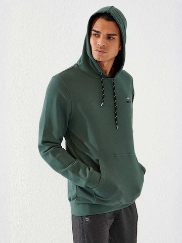 Tommy Life Sweatshirt in Green
