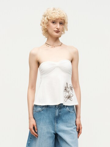 HOLLISTER Toppi värissä valkoinen: etupuoli