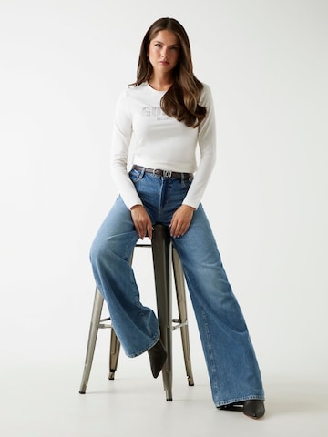 GUESS Shirt in Weiß