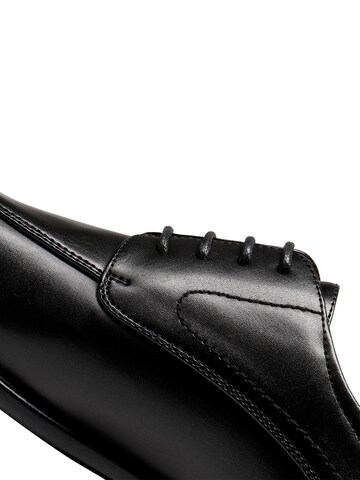 Bruno Marc Veterschoen in Zwart