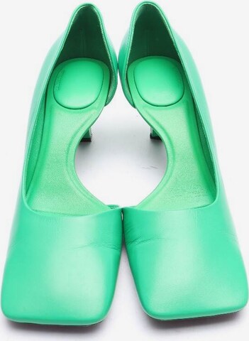 Balenciaga High Heels & Pumps in 39 in Green