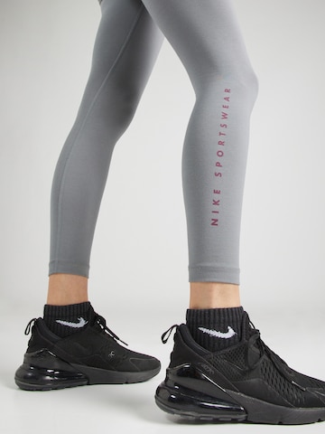 Nike Sportswear Skinny Legíny 'Swoosh' – šedá