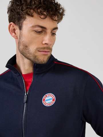 FC BAYERN MÜNCHEN Zip-Jacke Essentials in Blau