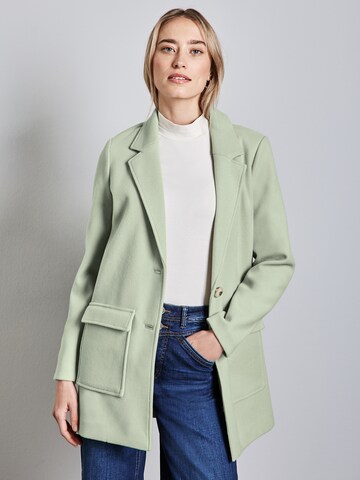 Cappotto di mezza stagione di STREET ONE in verde: frontale