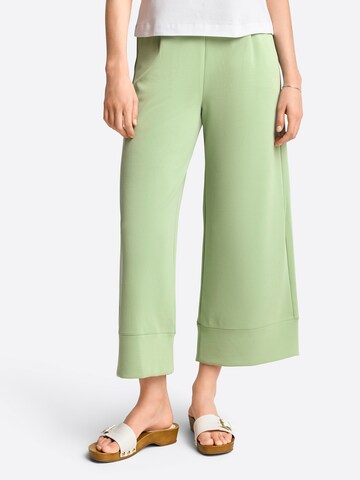 Rich & Royal Wide leg Pleat-front trousers in Green: front