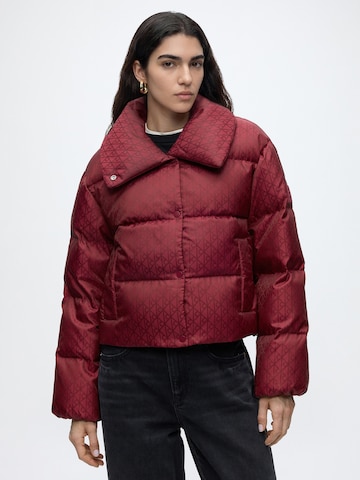 Calvin Klein Jeans - Chaqueta de entretiempo en rojo: frente