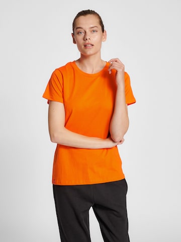 Hummel Shirt in Oranje: voorkant