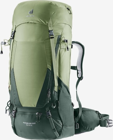DEUTER Sportrucksack 'Futura Air Trek' in Grün: Vorderseite