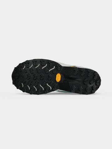 new balance - Sapatilha de corrida 'FuelCell Rebel Trail' em azul