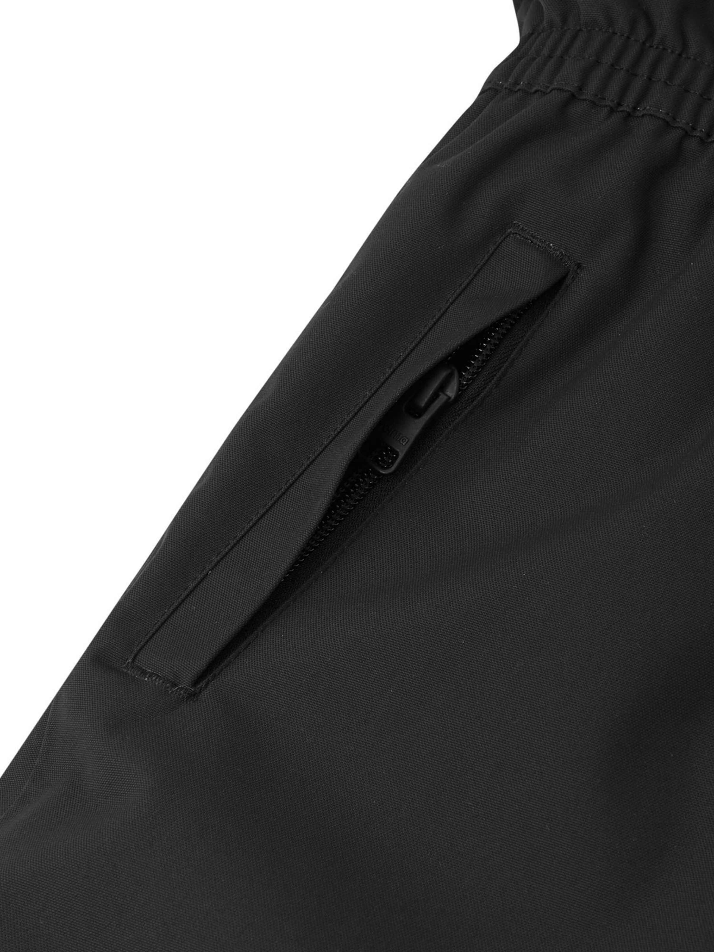 Effilé Pantalon fonctionnel 'Juoni' Reima en noir