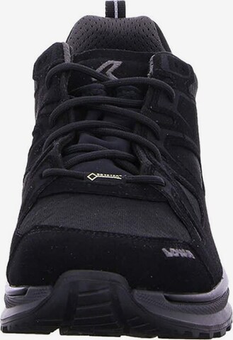 LOWA Outdoorschuh 'Innox Evo' in Schwarz