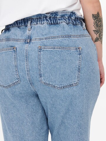 ONLY Carmakoma Loosefit Jeans med lægfolder 'Luba' i blå