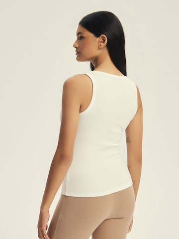 Top 'Ripp-Tanktop aus Viskose-Baumwoll-Mix, Jody 2' di ESOTIQ in beige