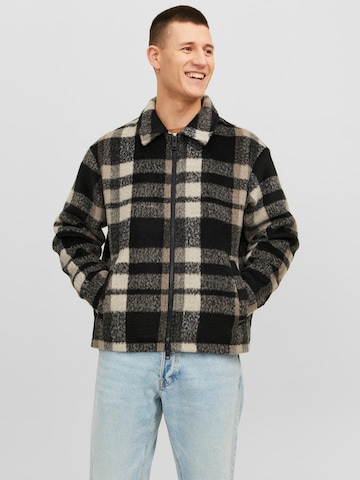 JACK & JONES Tussenjas 'Cole' in Bruin: voorkant