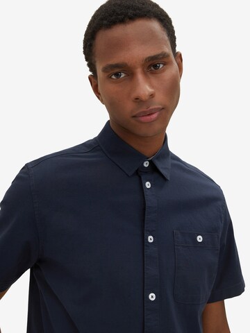 Coupe regular Chemise TOM TAILOR en bleu