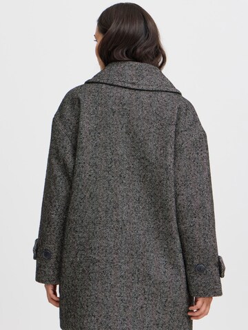 Fransa - Chaqueta de entretiempo 'Mailika' en gris
