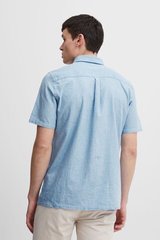 Casual Friday - Regular Fit Camisa 'Anton' em azul