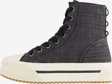 Sneaker alta di Bershka in nero