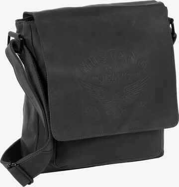 MUSTANG Crossbody Bag in Black: front