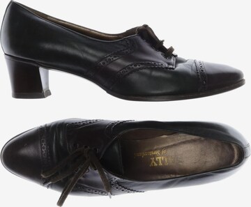 Bally Halbschuh 35,5 in Grün: Vorderseite