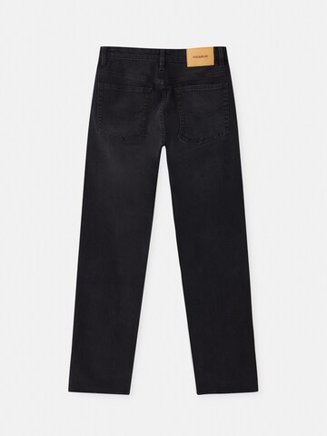 Pull&Bear Regular Jeans in Schwarz