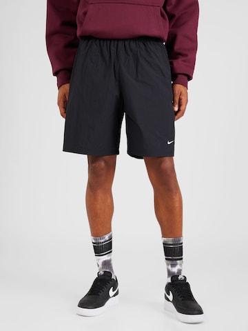 Nike Sportswear - regular Pantalón 'Solo Swoosh' en negro: frente