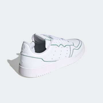 ADIDAS ORIGINALS - Zapatillas deportivas bajas 'Supercourt' en blanco