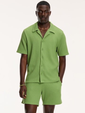 Shiwi Comfort fit Button Up Shirt in Green: front
