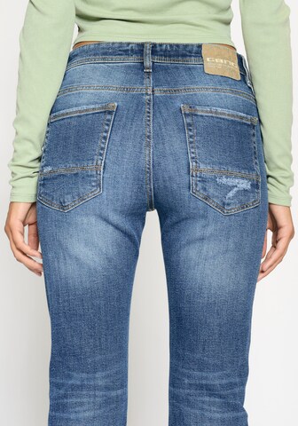 Regular Jean '94Nica' Gang en bleu